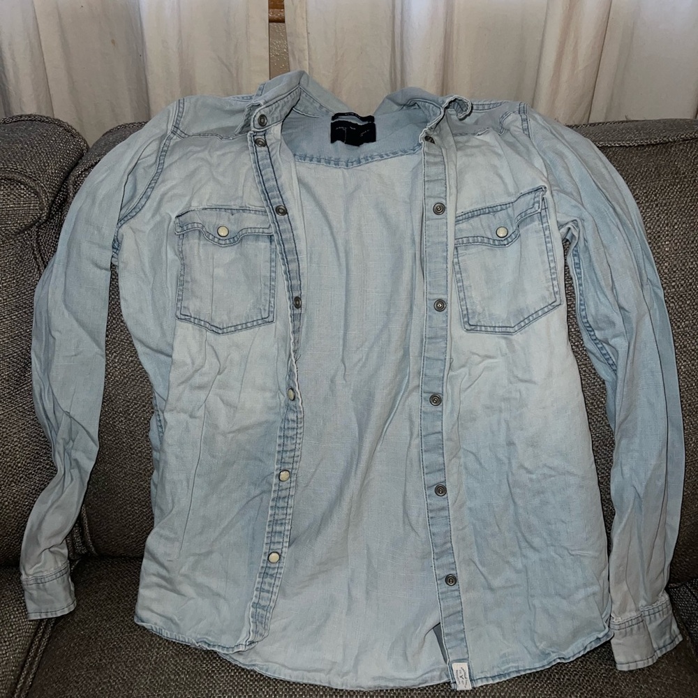 American Eagle long sleeve shirt